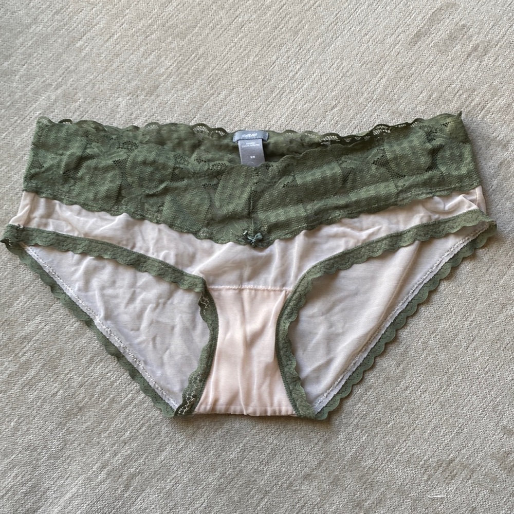 Aerie Undies in size Medium